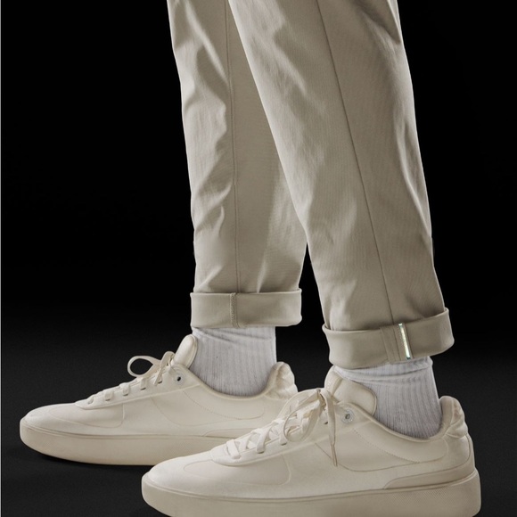 Lululemon Men’s Raw Linen Slim Commission Pants - Picture 3 of 3